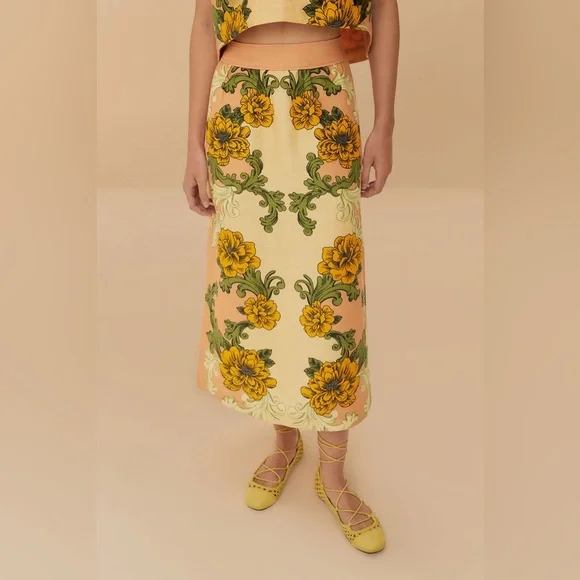 Farm Rio Cream Delicate Flower Arabesques Midi Skirt is available for  purchase on au PAY Market - Imported Goods Online Store Co.Ltd. | au PAY  Market - Online Shopping Site